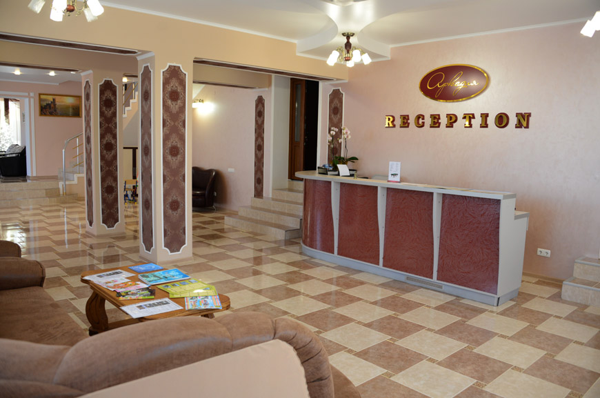 Отель «Аркадия» предлагает помощь в организации экскурсий по Крыму из Заозерного
