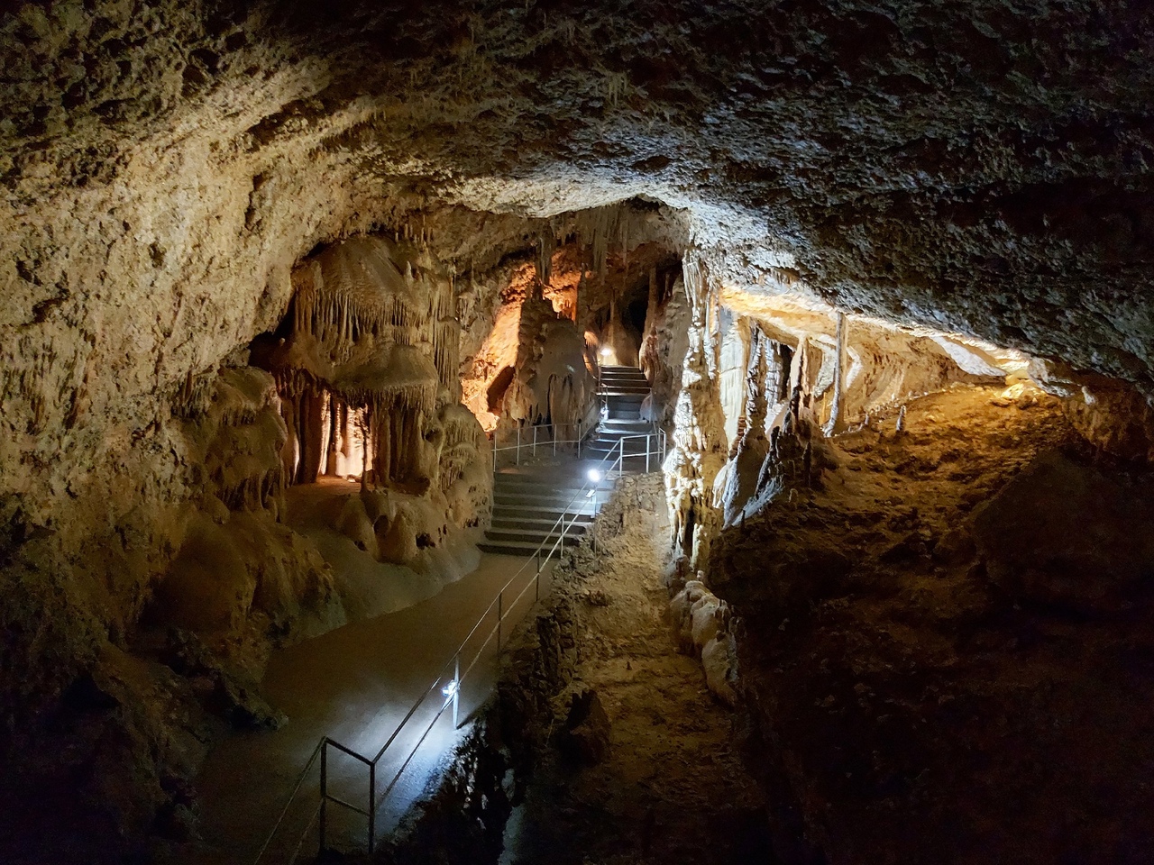 Куда сходить в Крыму фото – Мраморная пещера фото